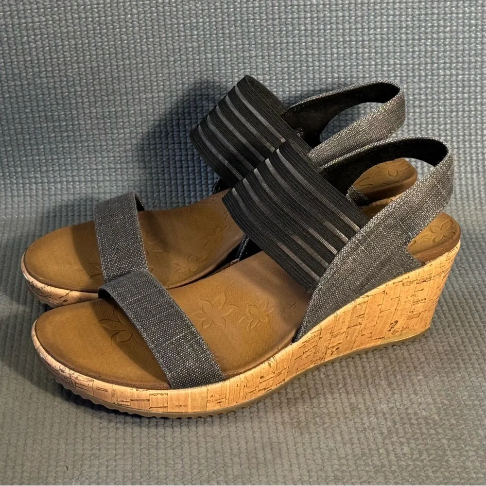 SKECHERS Cali Beverlee Smitten Kitten #SN 38527 Women's Black Wedge Sandals Sz 9